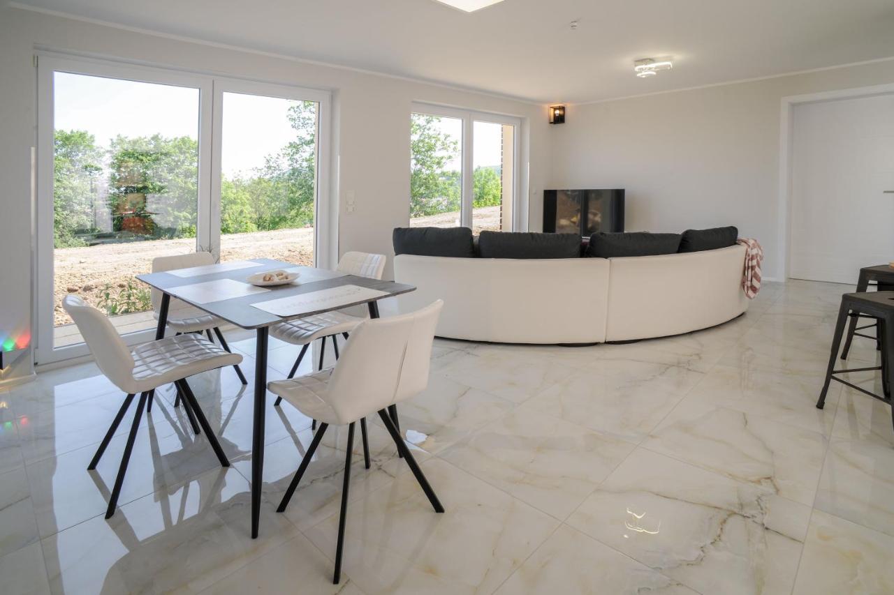 Designloft Sh 19 - Upgrade House Apartment *